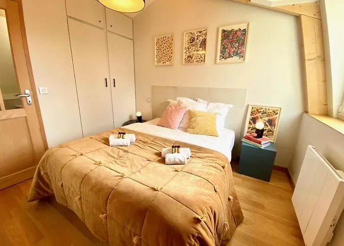 Le Capella, Magnifique Maison Au Calme Avec Garage Apartment *